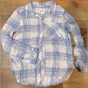 Love Tree Blue and White Plaid Button Down Shirt